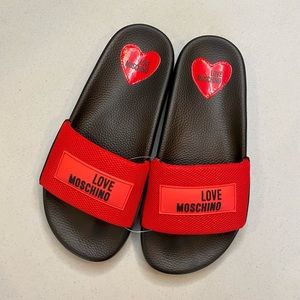 NWOT Love Moschino Red and Black Slides Summer Sandals Women’s Size 6 Child 4